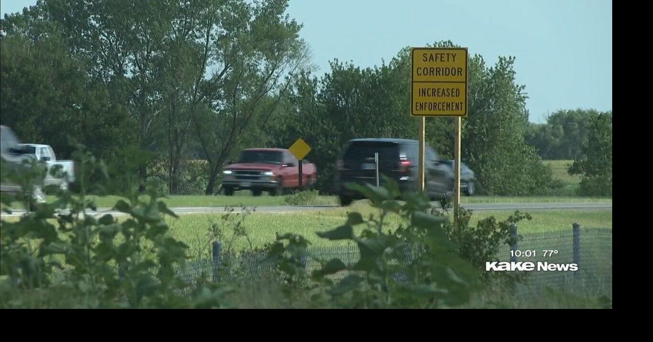 KDOT puts up 'Safety Corridor' signs north of Wichita | Stories | kake.com
