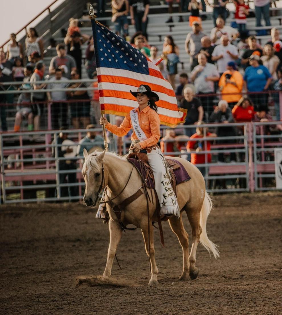 ‘One-in-a-million’: Kansas teen rodeo star dies in crash | Trusted News ...
