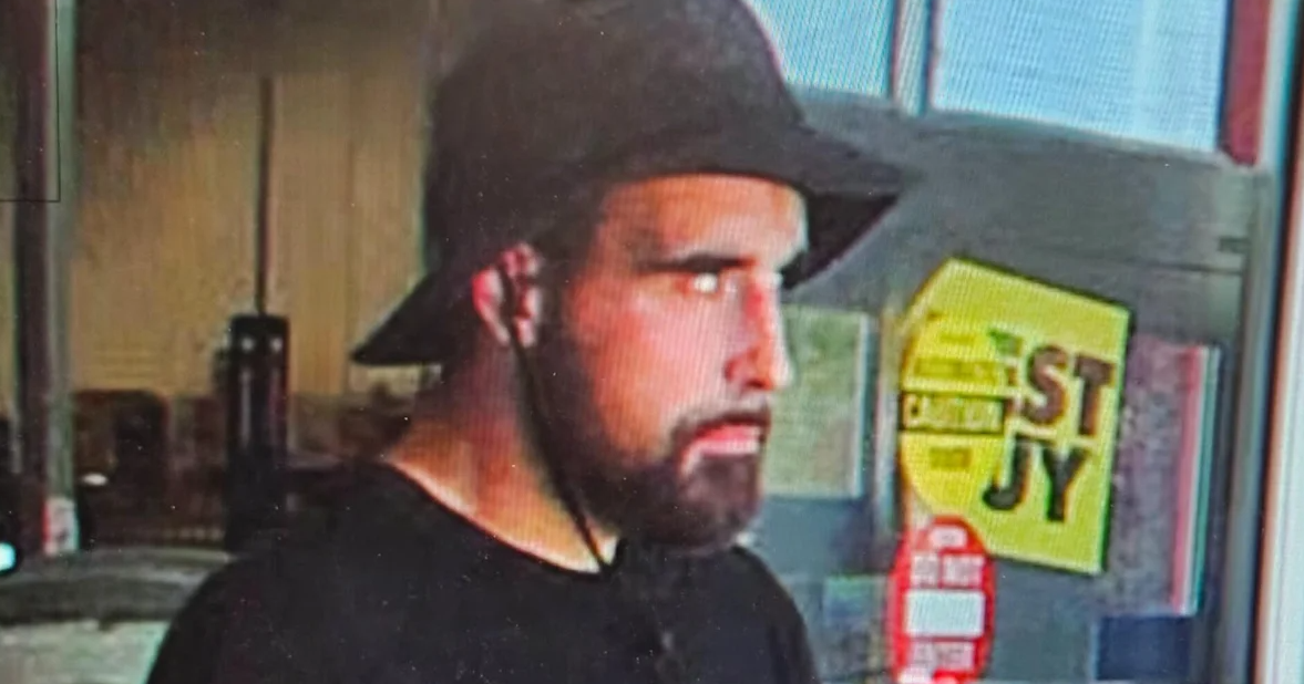 Police seek purse theft suspect they say looks like NFL star Travis Kelce