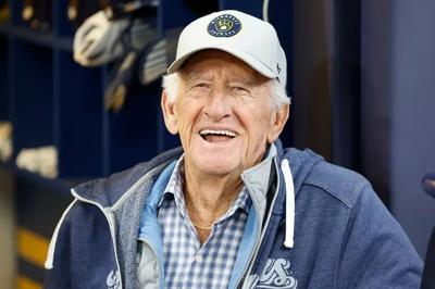 Mr. Baseball' Bob Uecker, Brewers announcer, dies at 90 | National & World 