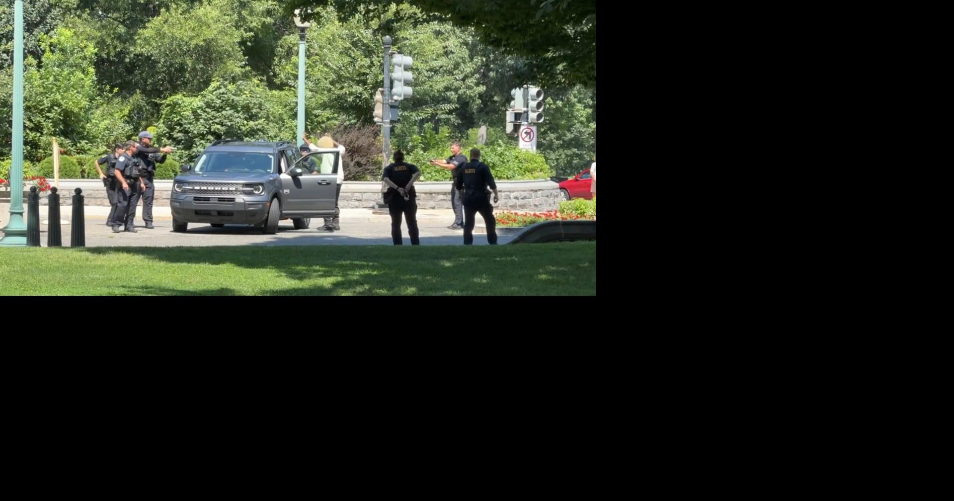 Capitol Police arrest man with a handgun at north barricade of the US Capitol