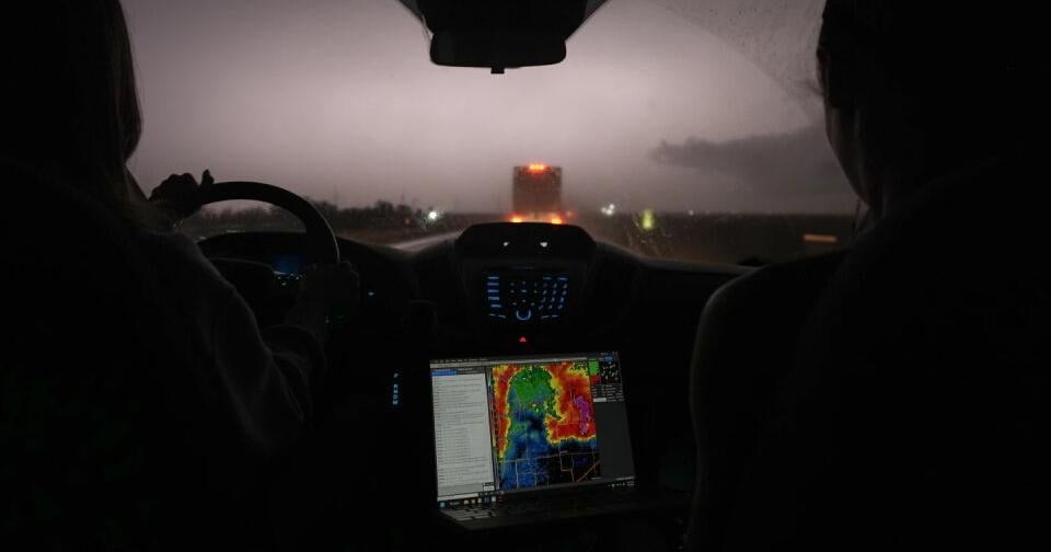 Kansas county leaders asks lawmakers to address storm chaser traffic concerns