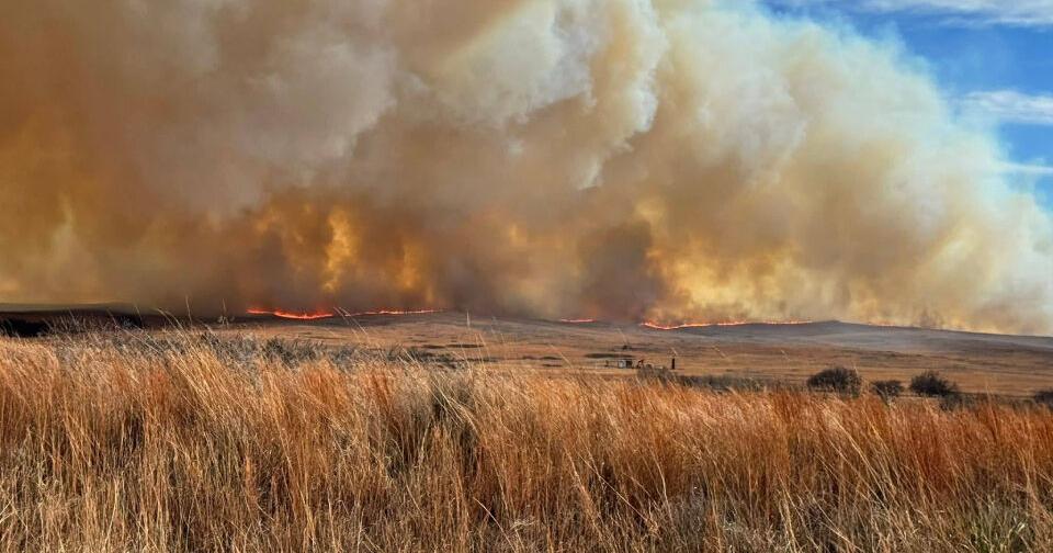 Live updates: Wildfires impact portions of southwest Kansas amid high fire danger