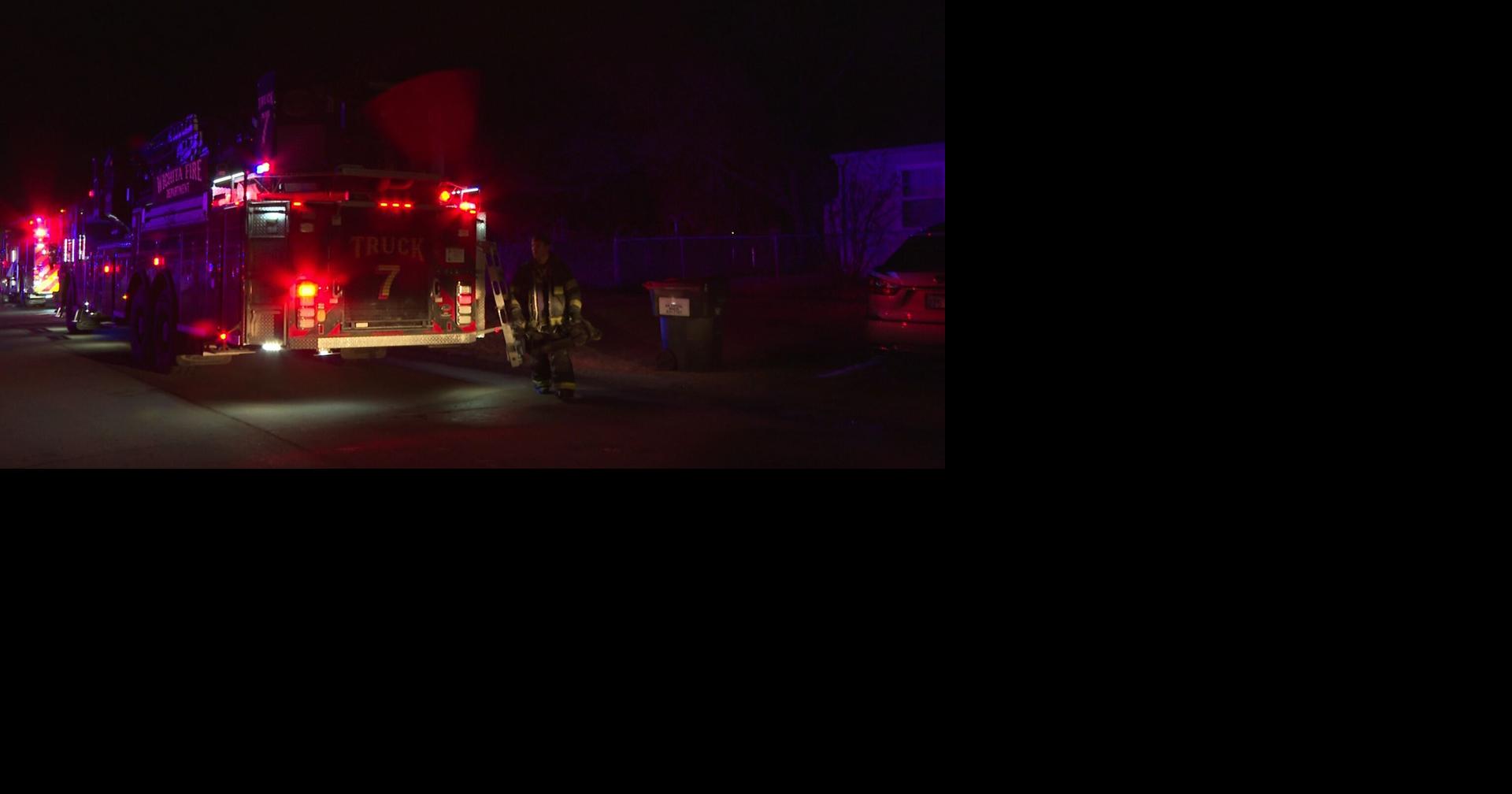 Abandoned south Wichita duplex declared total loss after early morning ...
