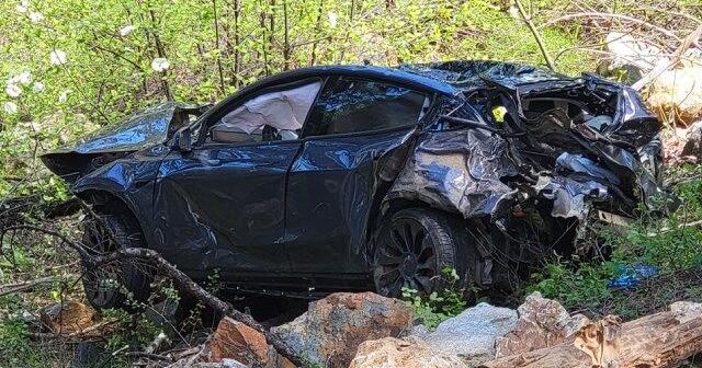 Driver dies after Tesla plummets 300 feet off of California hillside ...