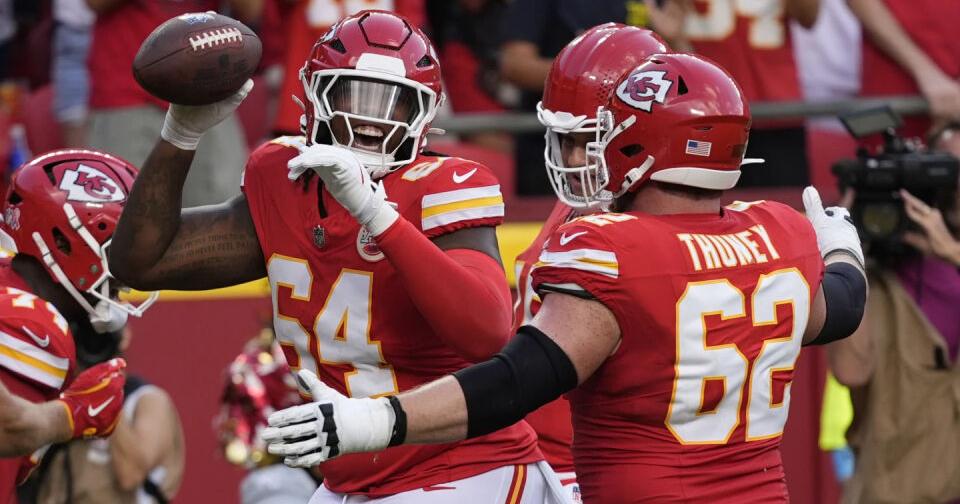 Falcons acquire Wanya Morris in trade with Chiefs, sources say