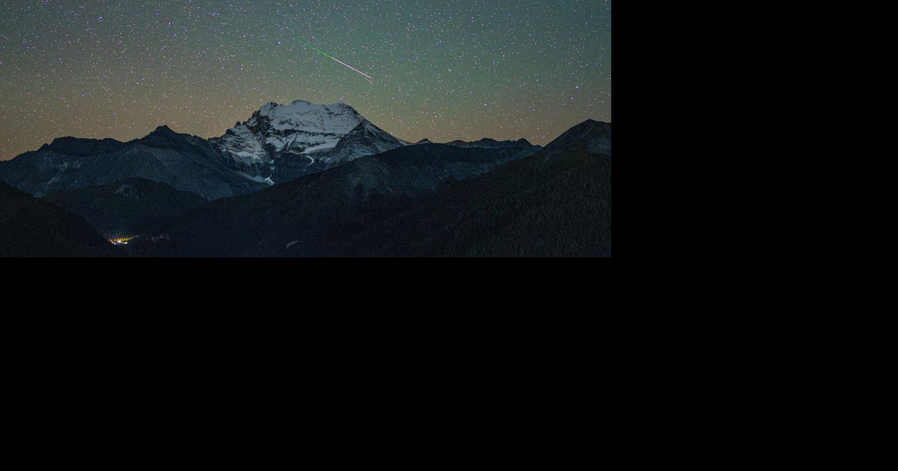 Orionid meteor shower's glowing streaks and fireballs will light up the sky