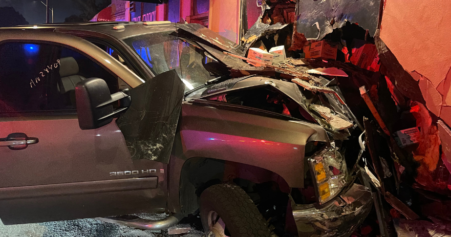 Driver flees after crashing truck into Kansas City medical and dental ...