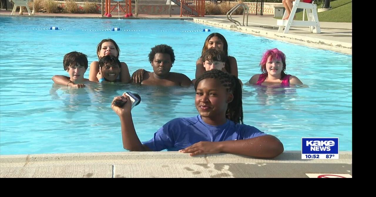 Swimmers enjoy final day of Wichita's pool season