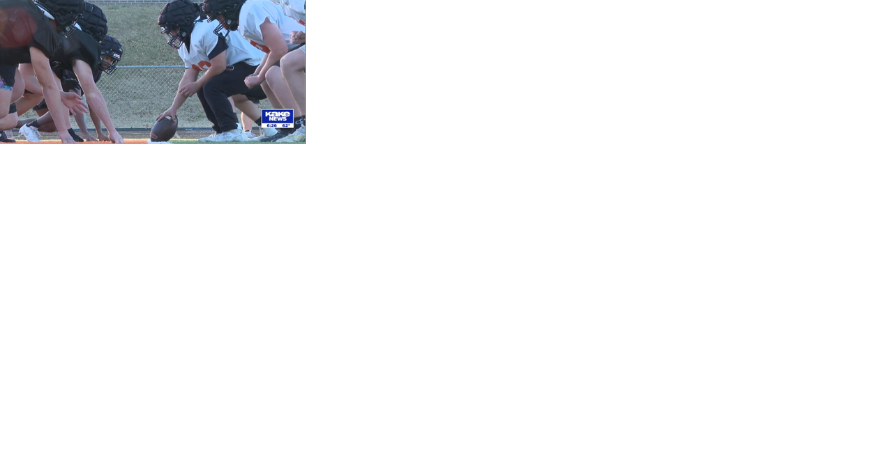 Augusta football turns around season towards first sectionals appearance since 2005