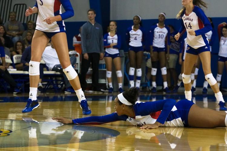 Gallery Volleyball vs. UMKC Gallery
