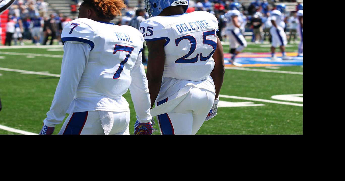 Kansas defense tops offense in unorthodox spring game Sports
