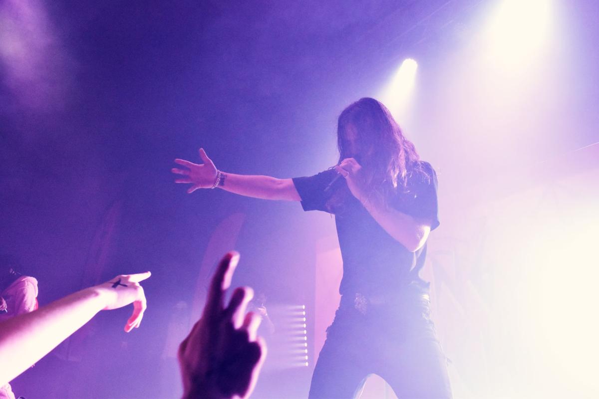 rapper yung pinch connects with fans granada show rapper yung pinch connects with fans granada show