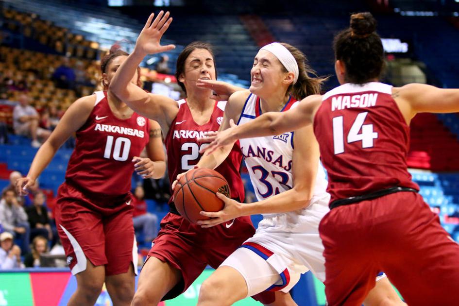 Gallery: Women's basketball vs. Arkansas | Gallery | kansan.com