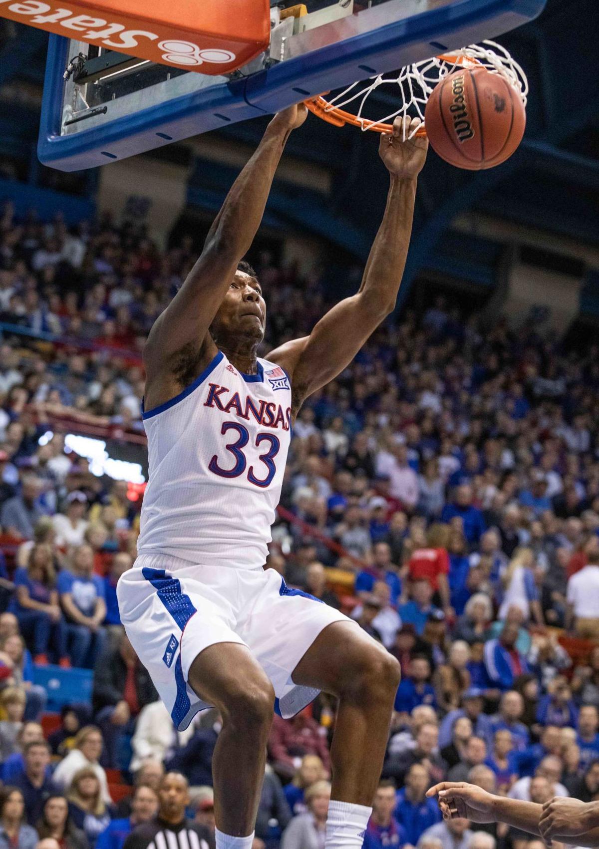 Kansas Men S Basketball Kansas Size Advantage Takes Over East