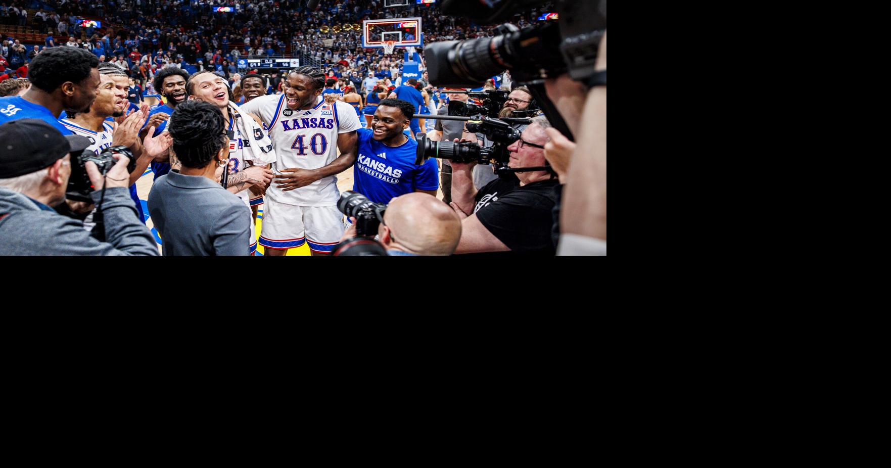 Kansas 69, Houston 56: Jayhawks rumble past Cougars with dominant second half