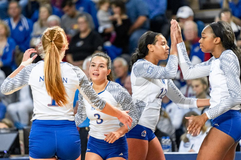 Despite tough weekend, KU volleyball shows glimpses of strong season to