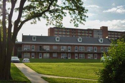 University Housing Limits Options For Nontraditional Graduate Students News Kansan Com