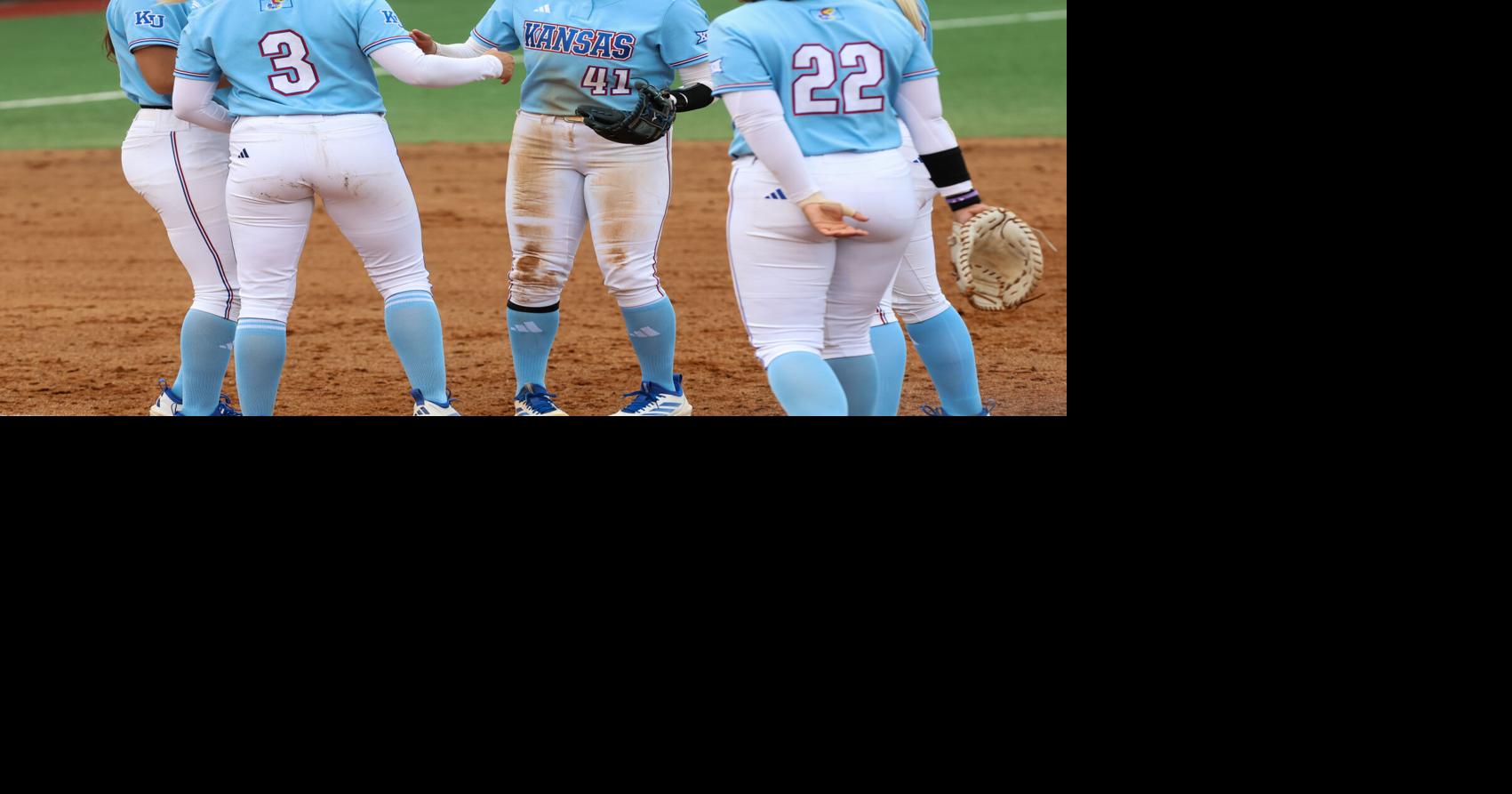 Kansas softball rallies back, takes split with Baylor