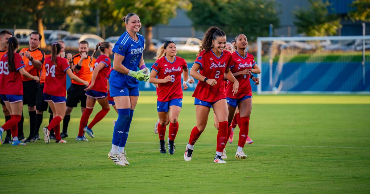 Kansas soccer stalls in second half, draws 2-2 with West Virginia