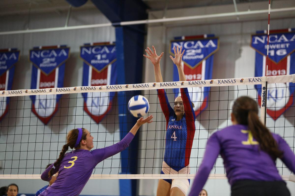 Gallery Kansas Volleyball vs. Gallery