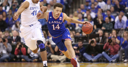 Kansas sets new low in 72-40 loss to Kentucky in Champions Classic | Sports | kansan.com