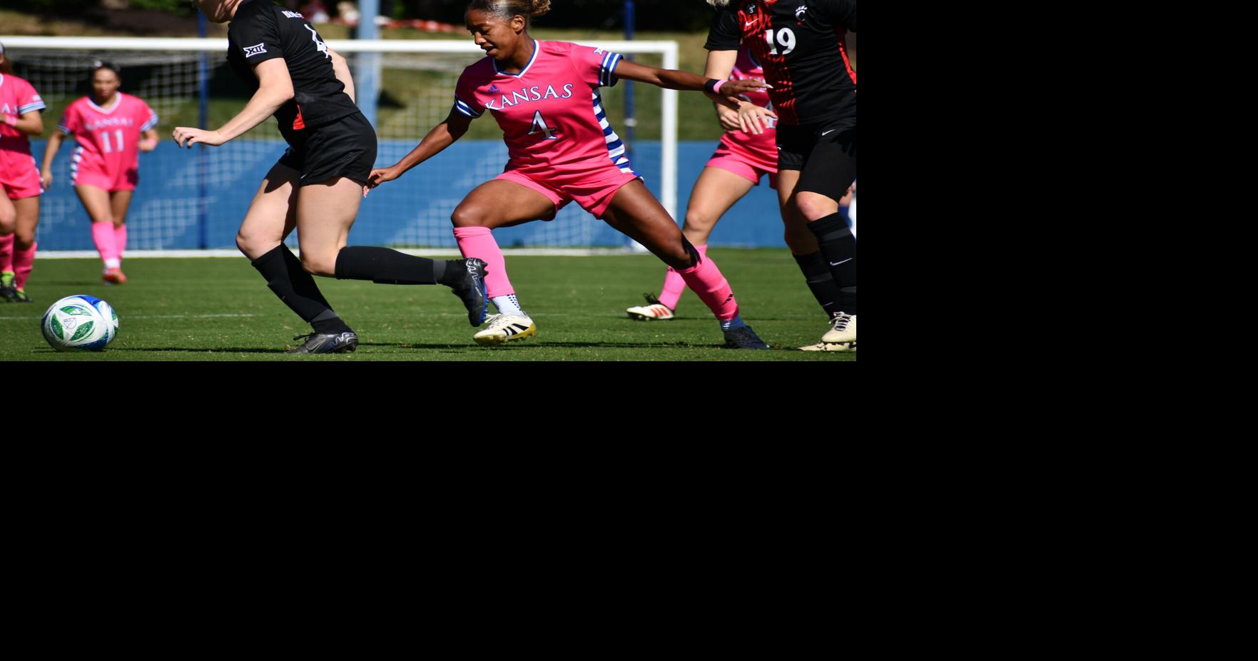 Fast start propels Kansas past BYU for 3–1 win in Provo