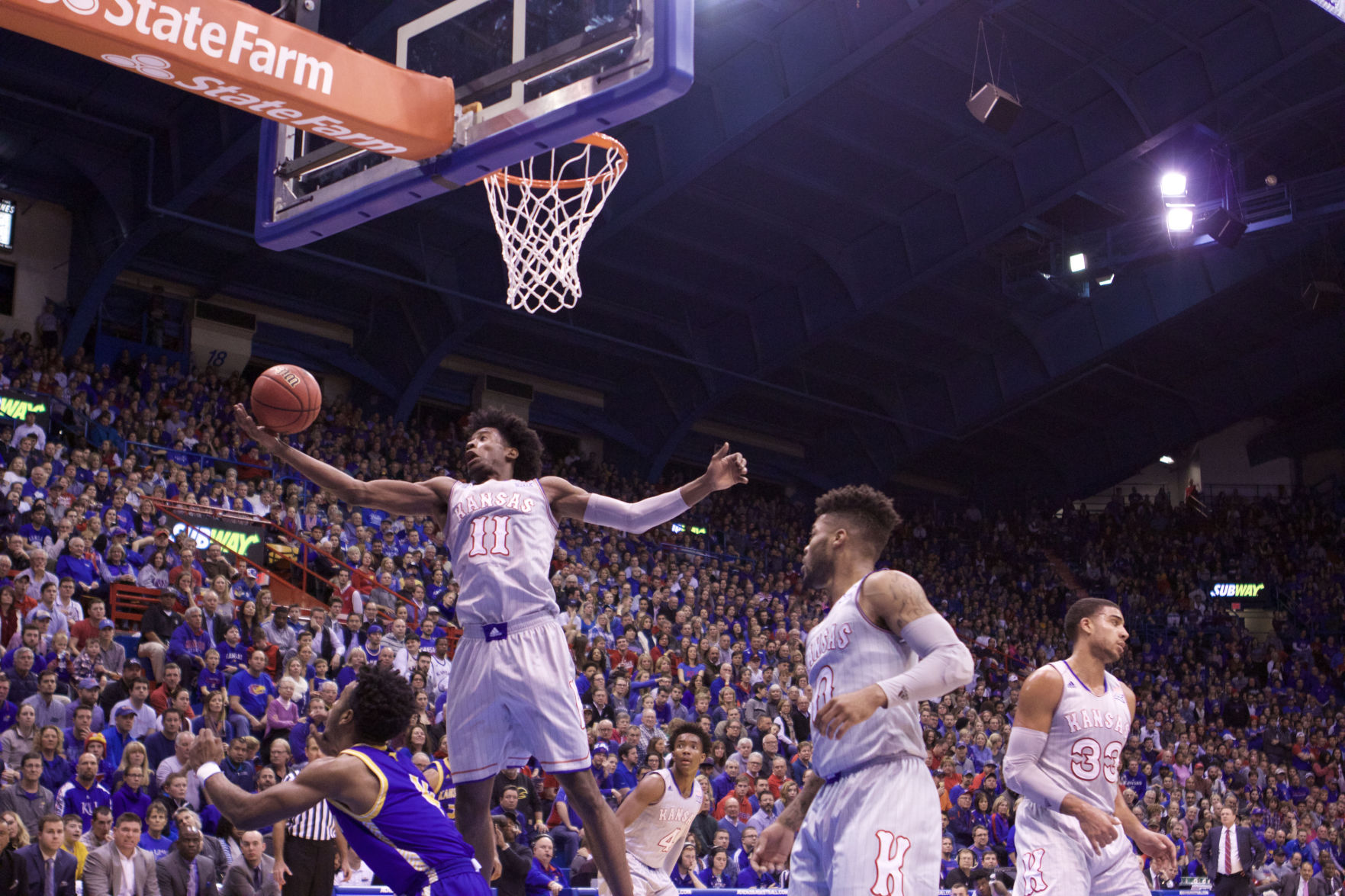 Gallery: Men's Basketball Vs. UMKC | Gallery | Kansan.com