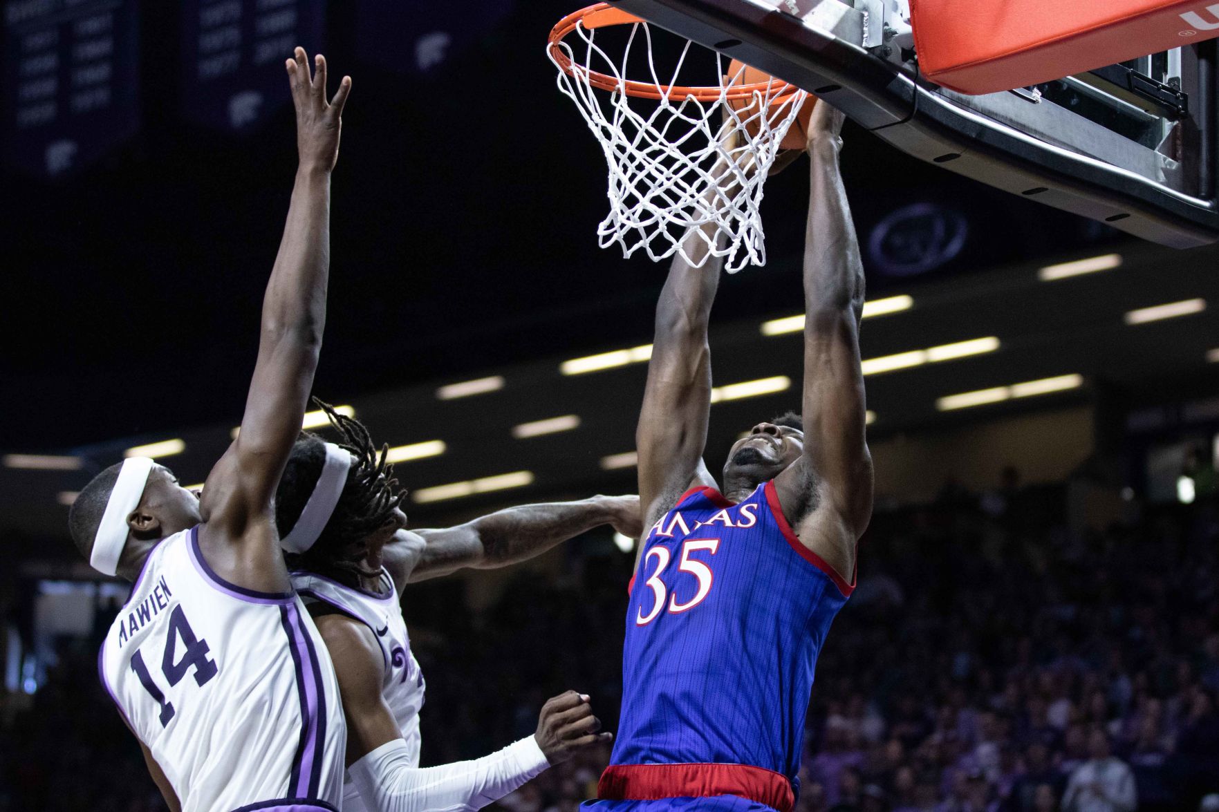 Kansas Men's Basketball Powers Through Gritty Game In Road Victory Over ...