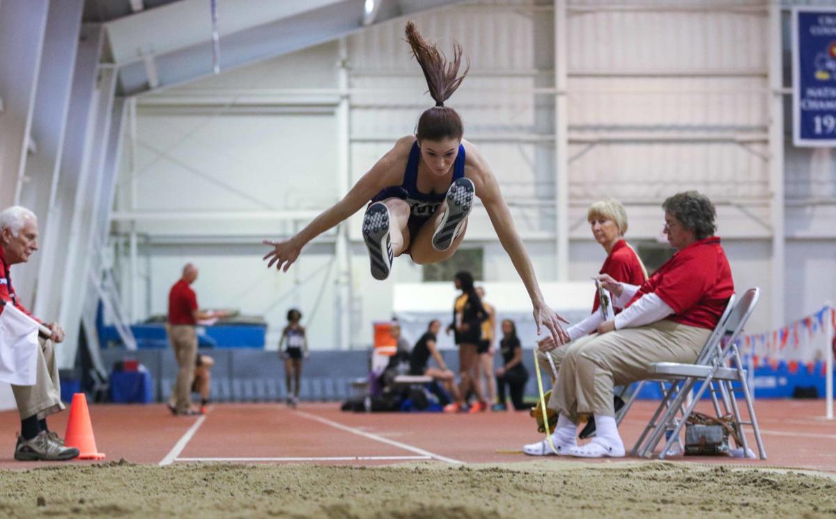 GALLERY Track and Field KUKSUWSU Triangular Gallery