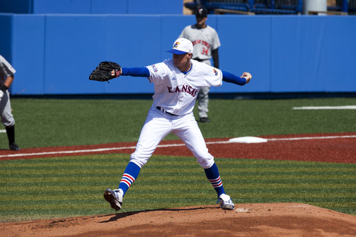 ⚾ Benjamin Earns First Career Start for Texas Rangers – Kansas