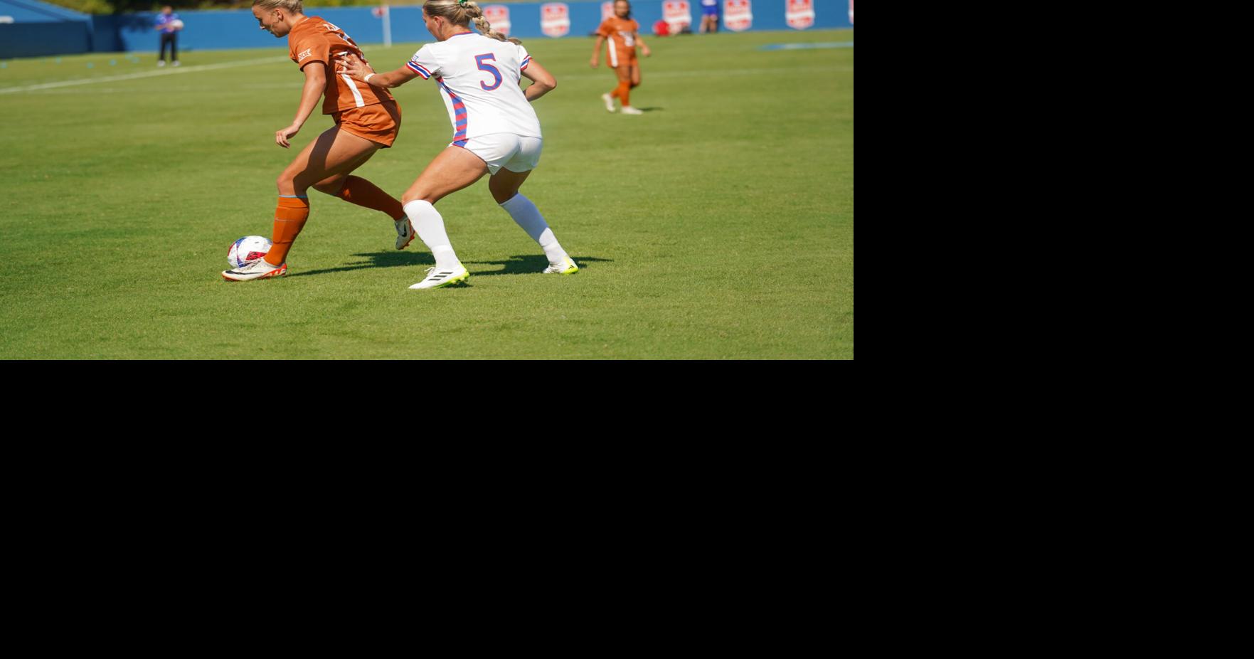 Scoring troubles continue as Kansas soccer loses 10 to West Virginia