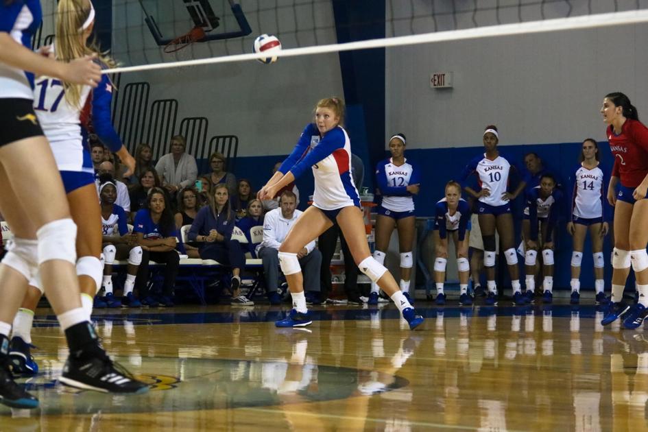 New starters, newcomers highlight Kansas volleyball's winning