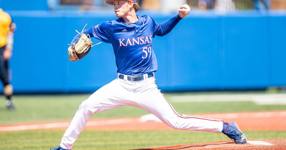 Kansas Bat Kansas bats come alive in 11-3 victory against Omaha | Sports | kansan.com