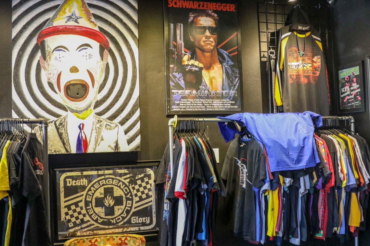 80s And 90s Vintage Store Mass Underground To Open In Downtown Lawrence Arts Culture Kansan Com