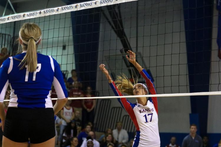Gallery Volleyball vs. UMKC Gallery