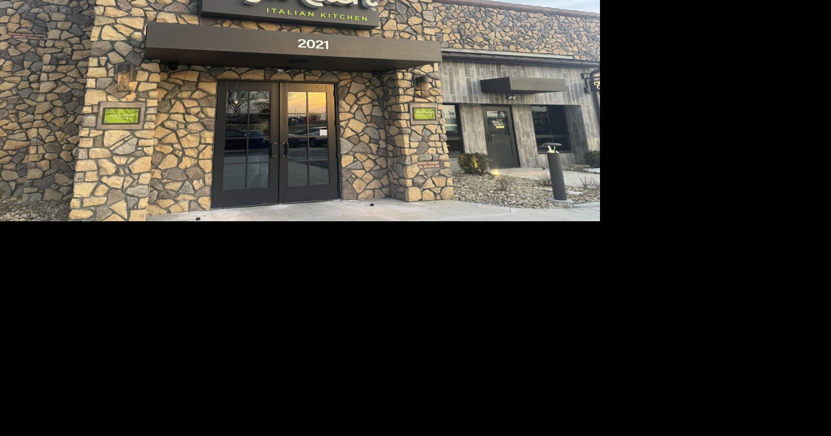 Olive Garden opens at KU Crossing, drawing students with familiar flavors