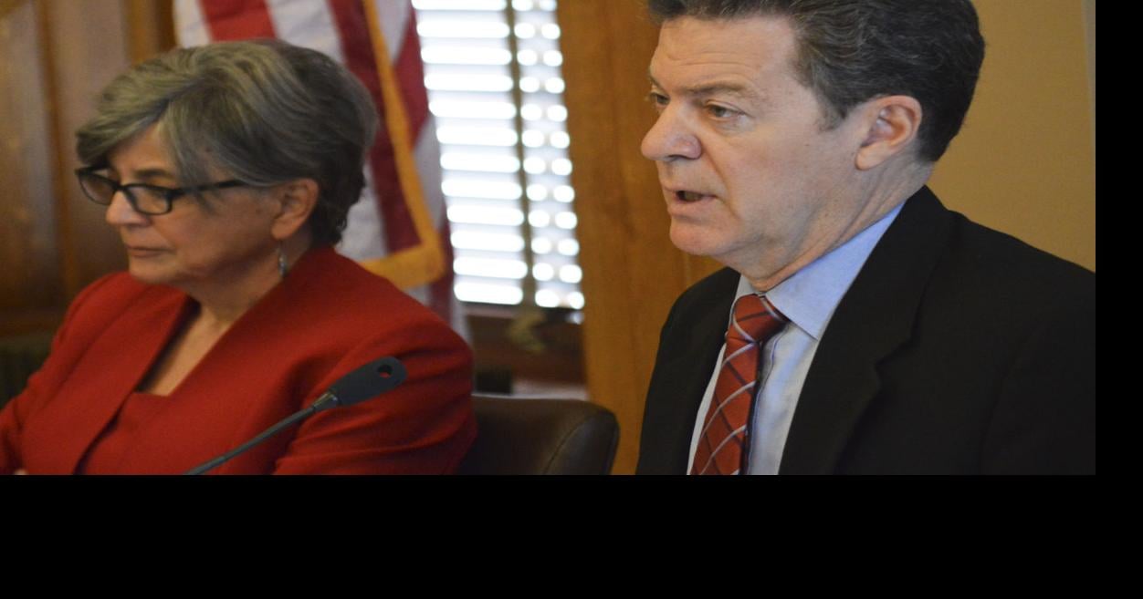 Uber Discontinues Service In Kansas As Legislature Overrides Governors Veto News 5950