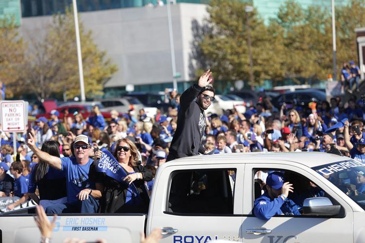 The Kansas City Star - An estimated 800,000 people filled the entire space  between Union Station and Liberty Memorial on Tuesday as Kansas City  celebrated the Royals' World Series championship with a