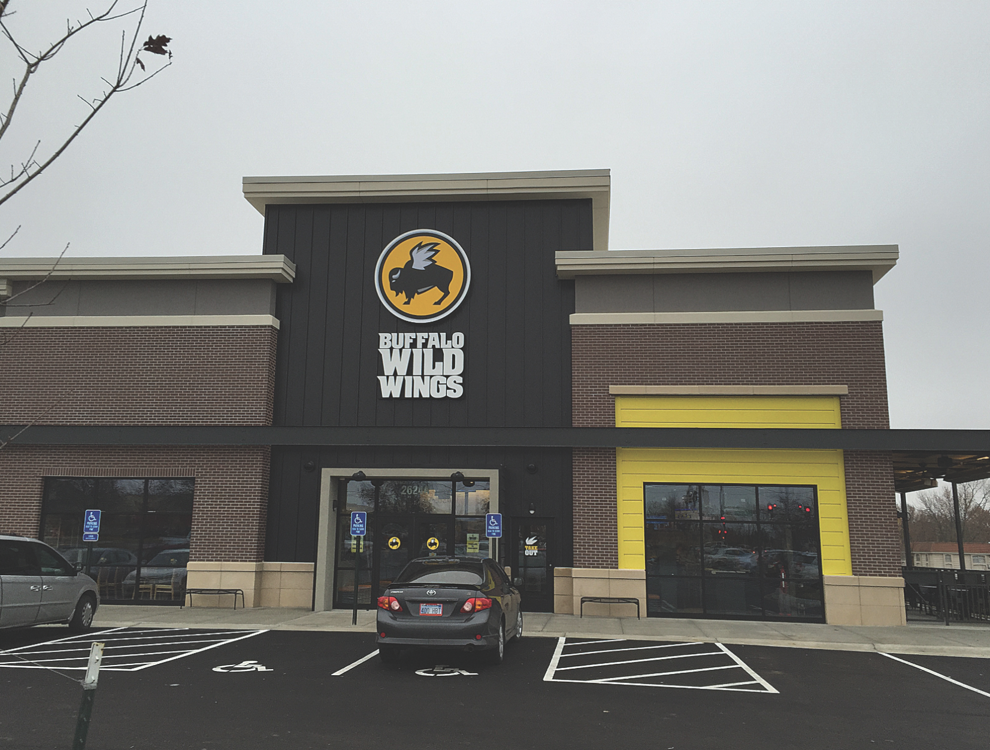Buffalo Wild Wings moves from downtown to larger location on Iowa