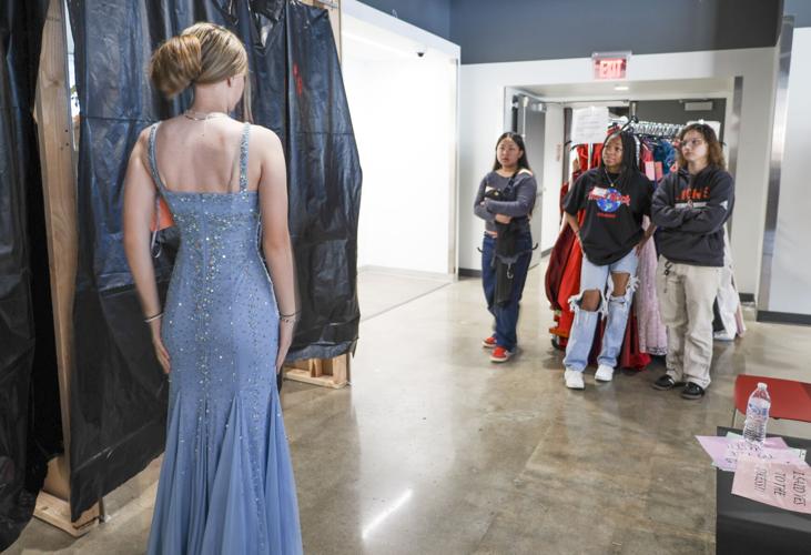 Gallery: Prom Dress Lawrence provides free and fabulous formal wear to ...
