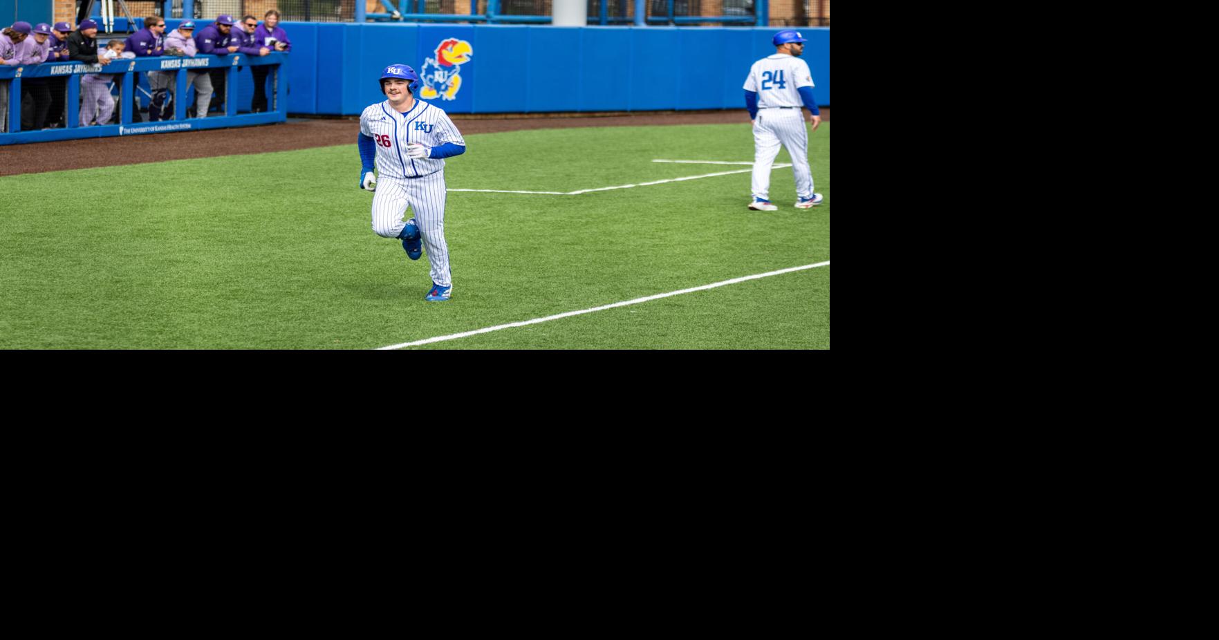 Kansas baseball comes from behind, takes rubber match with UTRGV
