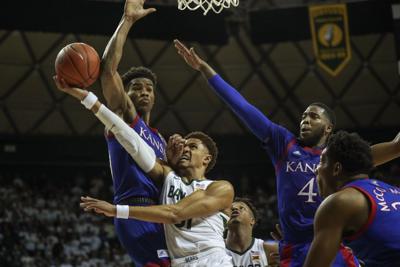 Dethroned Kansas Men S Basketball Knocks Off No 1 Baylor In Waco