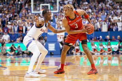 Final Defensive Stand Goes Kansas Men S Basketball S Way In
