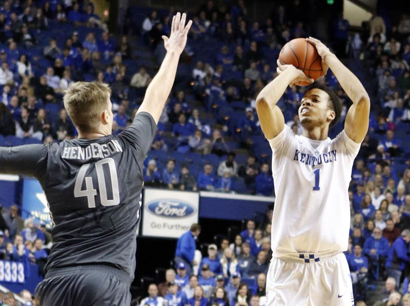 Opposing Sidelines Ku Basketball Vs Kentucky Sports Kansan Com
