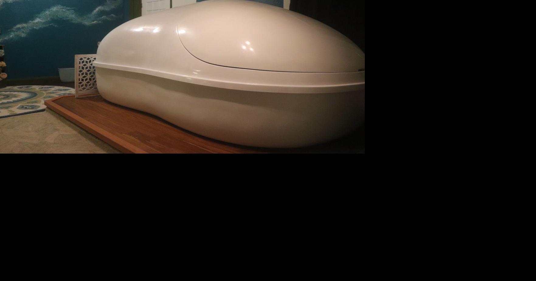 Lawrence float tanks offer opportunity to destress before finals | Arts ...