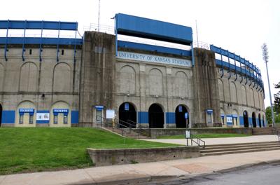 Memorial Stadium To Undergo 300 Million Renovation Add Indoor