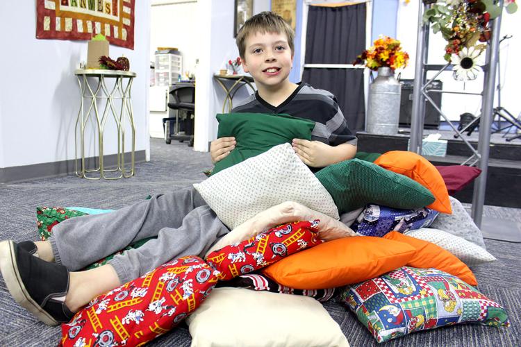 A place to rest their head Kingman fourth grader makes 100 pillows