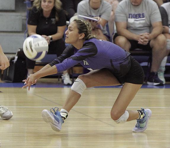 Volleyball Kingman vs Kingman Academy Sports