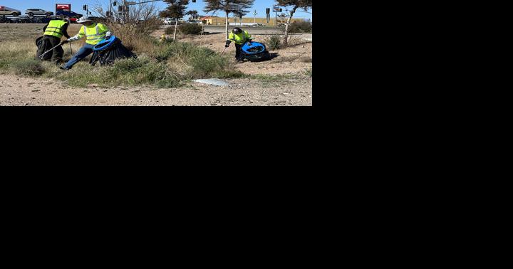 Kingman Day of Caring Volunteers Help Carry Out the Trash - Vimarsana News